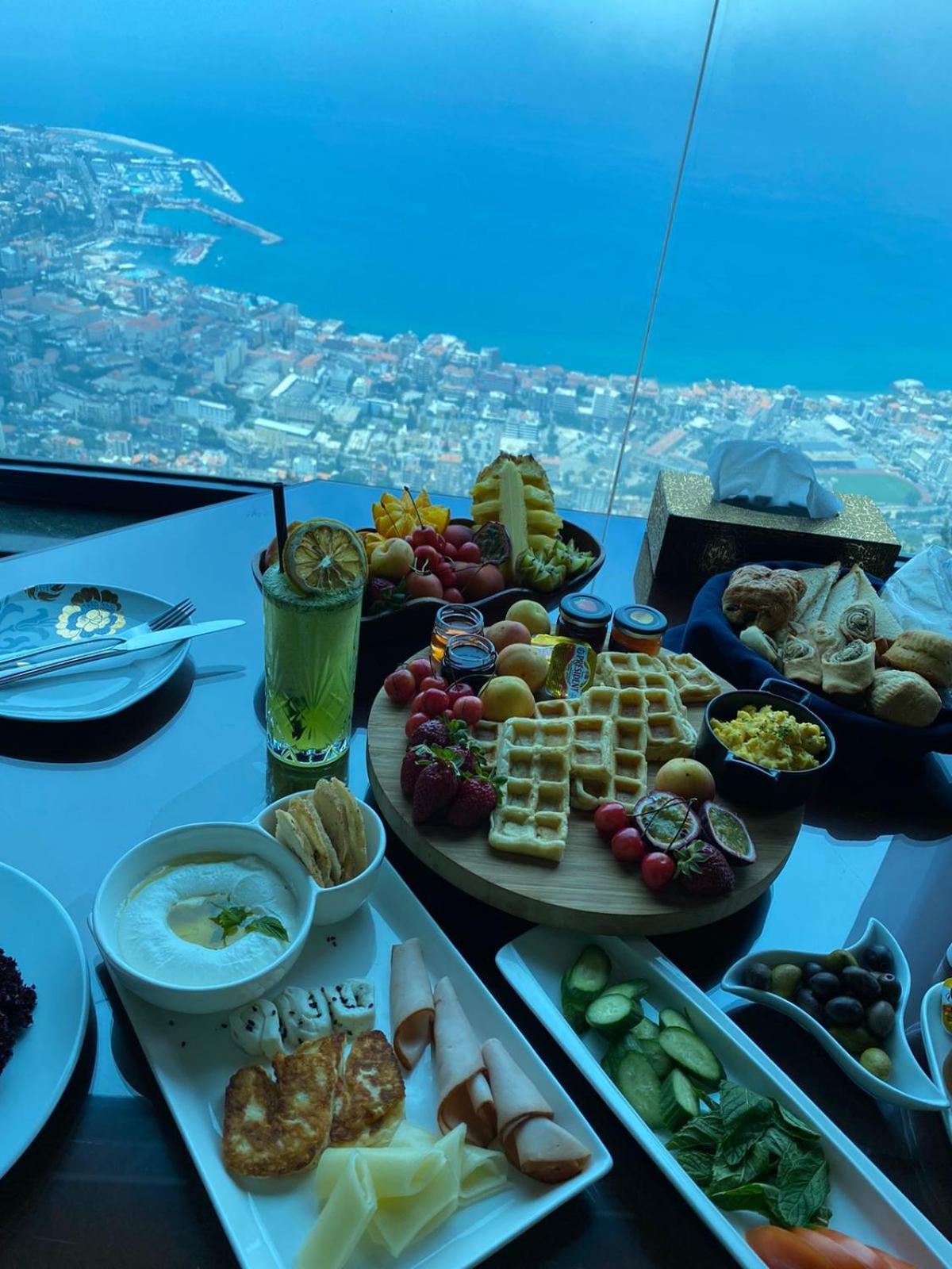 Bay Lodge Boutique Hotel Jounieh Exterior photo